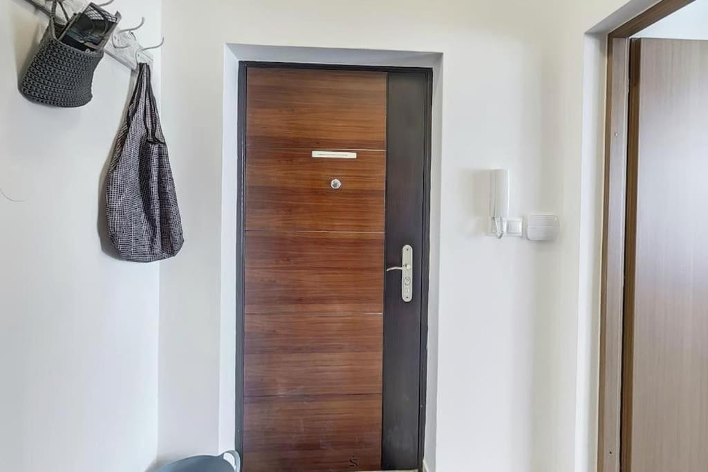 Bright Sunny Apt At Keleti Station,Near Citycenter Budapest Exteriör bild
